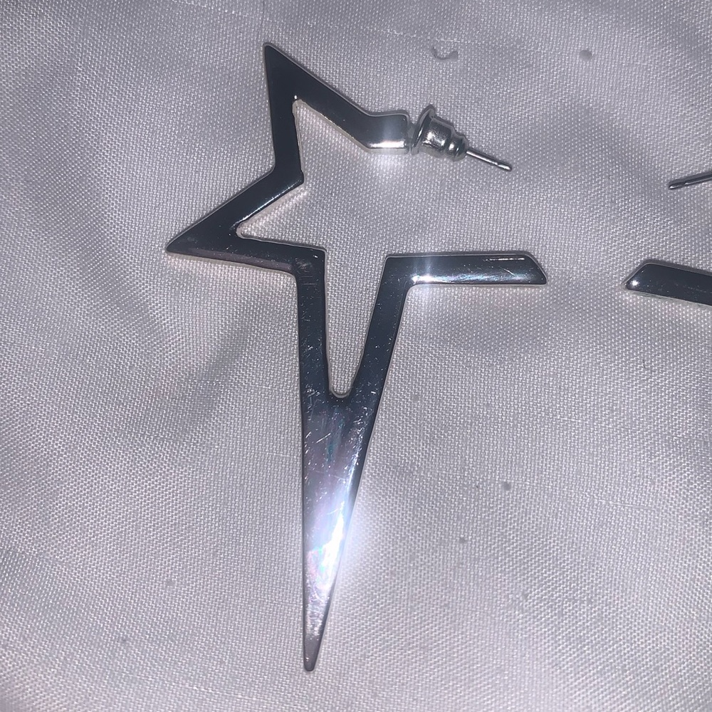 NWOT Star Earrings - Picture 3 of 4